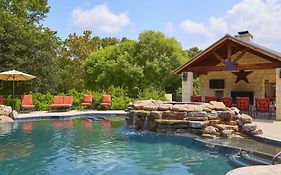 Fredericksburg Inn And Suites